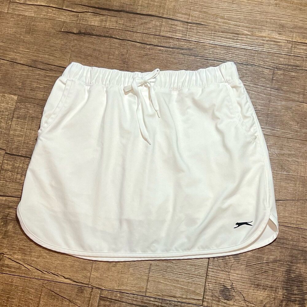 Slazenger golf white mini skirt